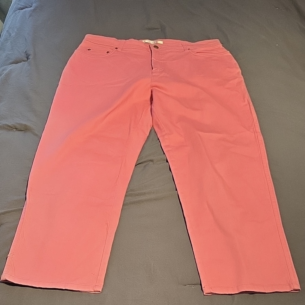 Bill Blass Women's Pink Jeans